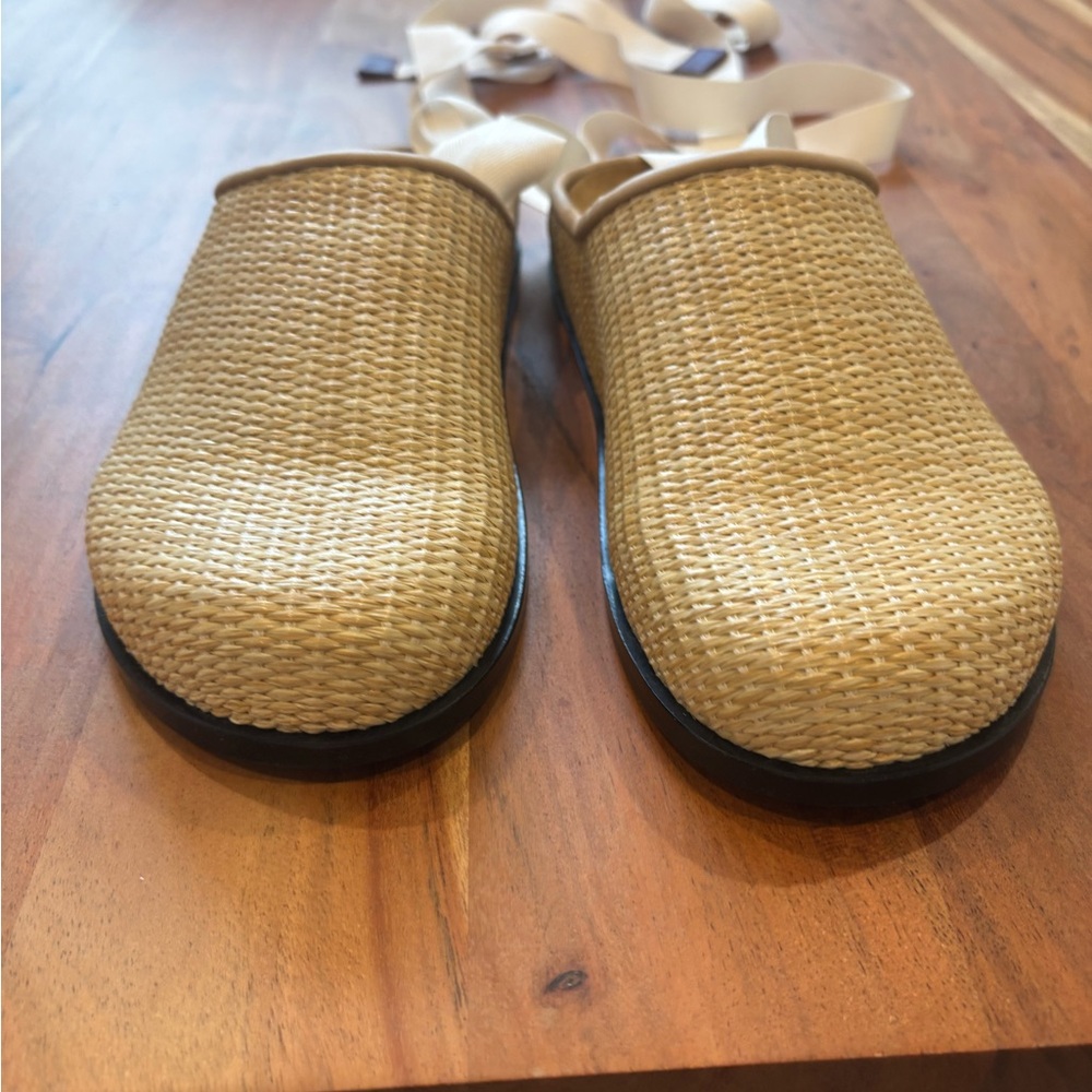 ALOHAS Oliver Wrap Mules